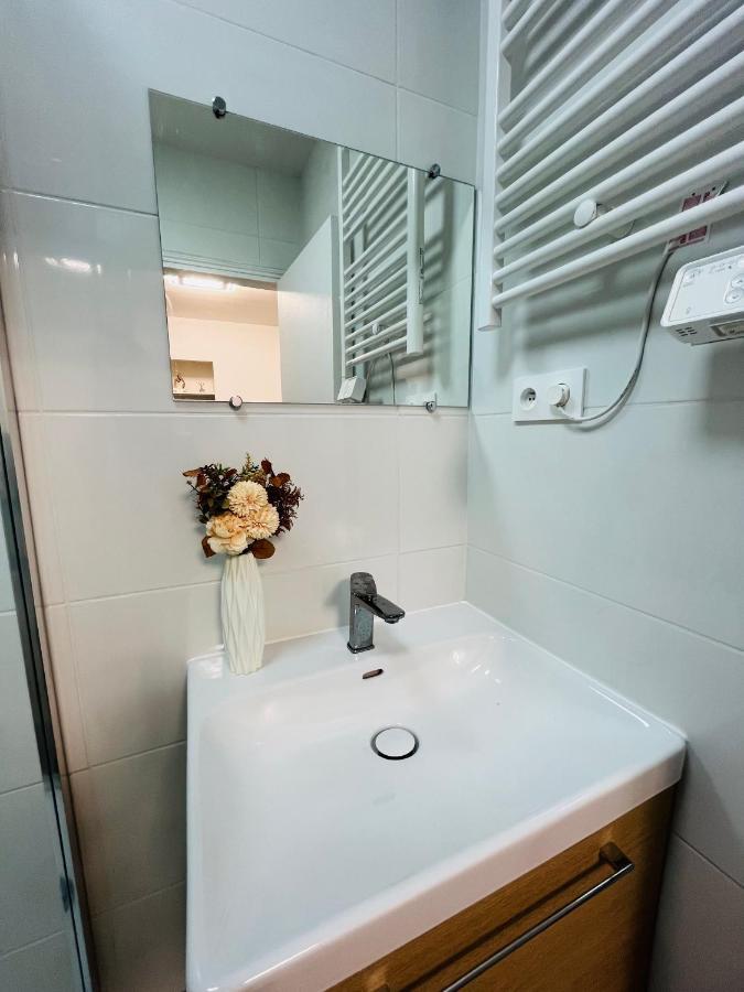 Dream Dwell Paris-Two Bedrooms Apart Near Gare Du Nord المظهر الخارجي الصورة
