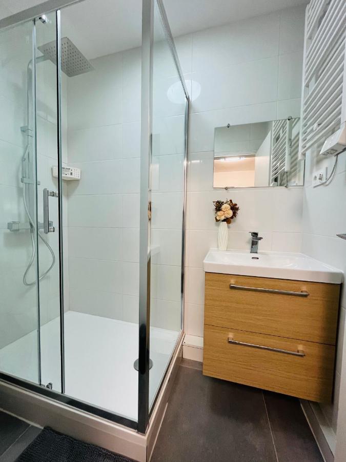 Dream Dwell Paris-Two Bedrooms Apart Near Gare Du Nord المظهر الخارجي الصورة
